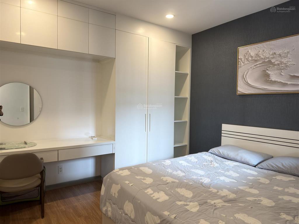 Bán cc 2pn full nội thất, 81m2, giá siêu hời 7,986 tỷ tại bến vân đồn, q4, hcm. sắp có sổ hồng.