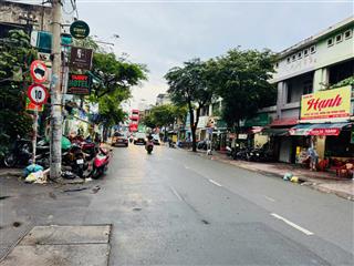 Bán nhà 3 tầng mt đường trần huy liệu quận phú nhuận dt 8x16m giá 32 tỷ.  0901 488 ***