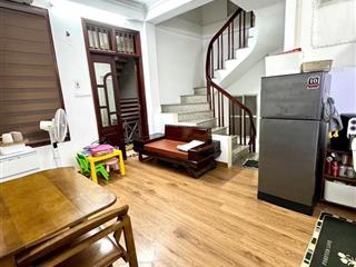 Bán nhà đại la, 30m2, 5 tầng, dân xây, gần mặt phố, lô góc thoáng rộng, hơn 6 tỷ