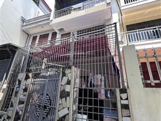 Bán nhà thạch cầu  long biên  70m x3 tầng, ngõ thông  ba gác tránh  hơn 6 tỷ