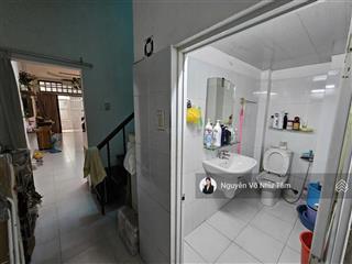Siêu phẩm! hxh trần quang diệu, q3  dt 4,05m x 15m  2 tầng  vuông vức.chỉ 6,8 tỷ thương lượng