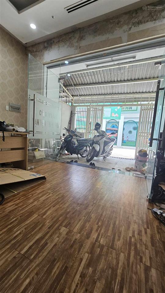 Bán nhà 1/ lê thị hà, tân xuân, hẻm 7m xe tải quay đầu, 87m2. 2 tầng. giá 4,5 tỷ