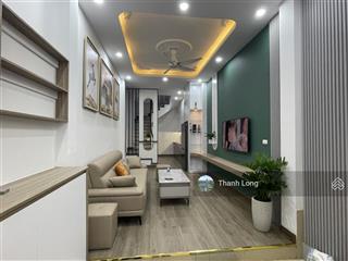 Nhà đẹp 42m2x 6 tầng , full nội thất 5* tại phan đình giót lê trọng tấn  ô tô sát cửa. nhỉnh 9 tỷ