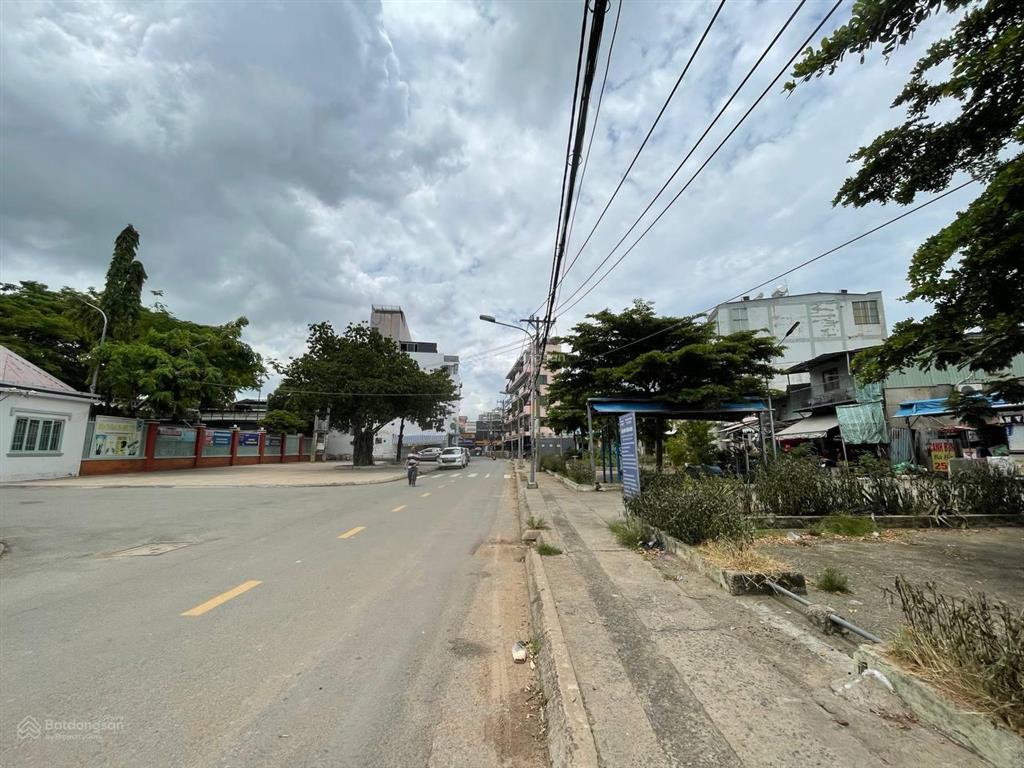 Mặt tiền kinh doanh 104m2, đường đặng thế phong, quận tân phú