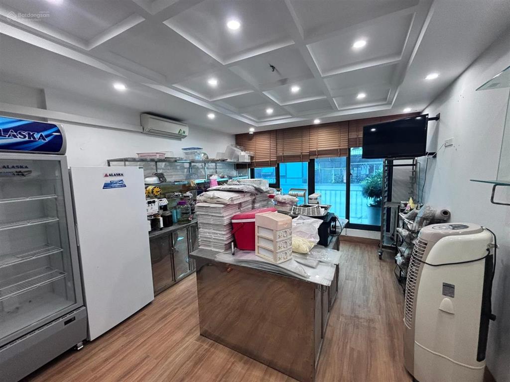 Bán nhà mặt phố nguyễn chánh, 7 tầng, diện tích 60m2. kinh doanh đỉnh.