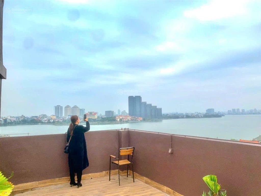 Bán tòa nhà 10 tầng phố nhật chiêu. dòng tiền khủng 200tr/ tháng. view hồ tây