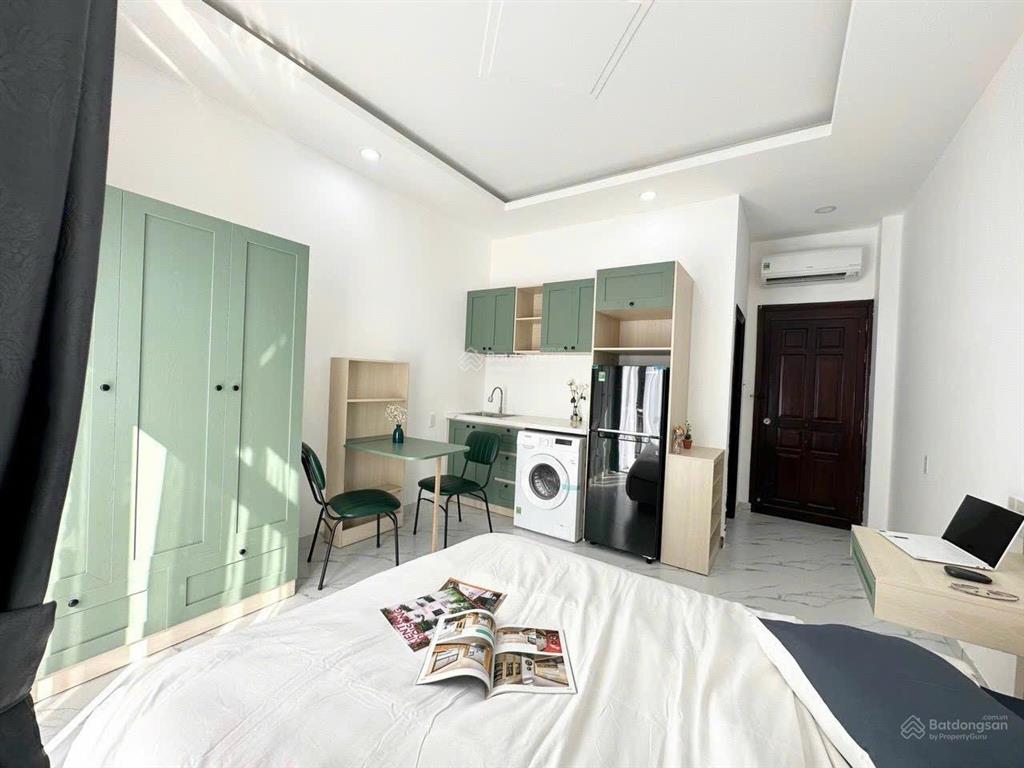 Căn hộ dịch vụ bancol full nội thất giá siêu ưu đãi ngay đại học bách khoa