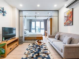 Căn hộ 1 phòng tách bếp luxury ngay trung tâm q10 tiện sang q3 q1