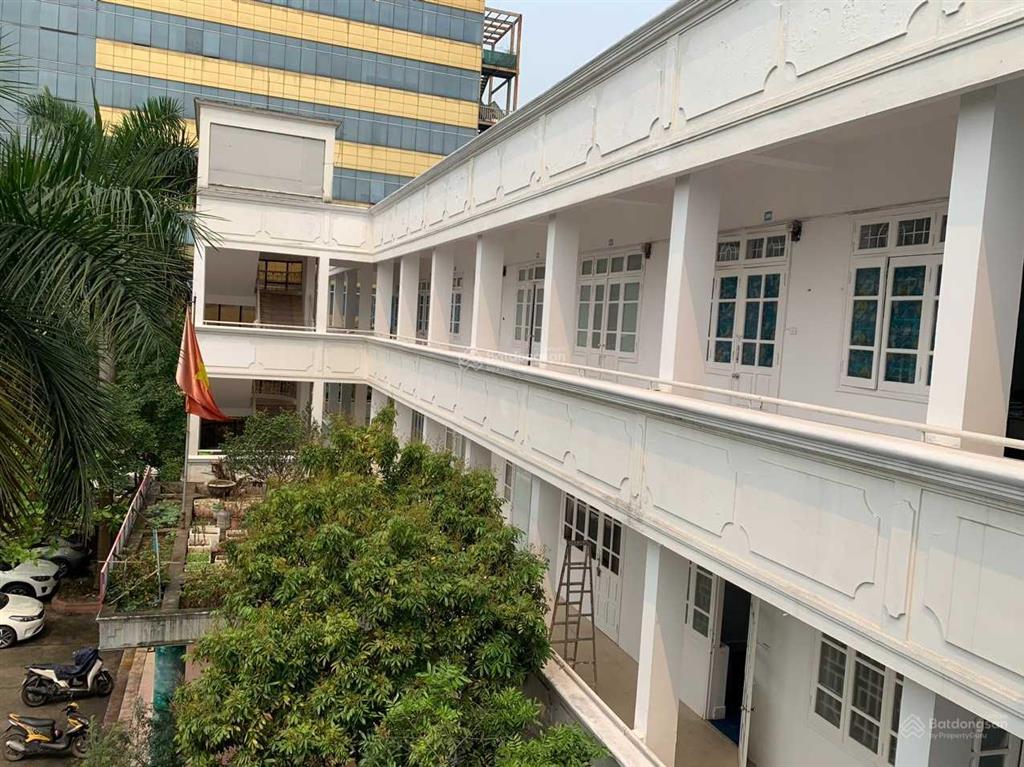 Cho thuê văn phòng giải phóng  hoàng mai dt 30m2 giá 3,6tr  chính chủ