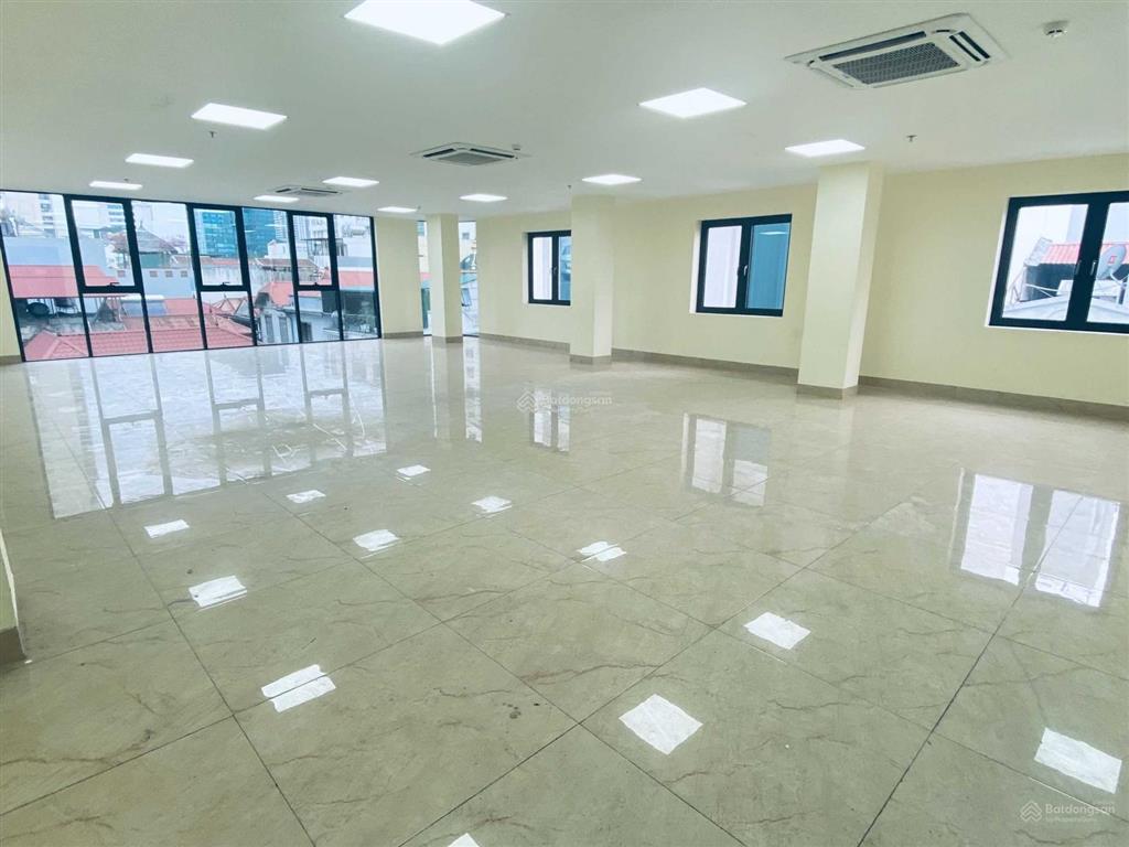 Cho thuê văn phòng diện tích 150m², giá thuê 26tr, chính chủ