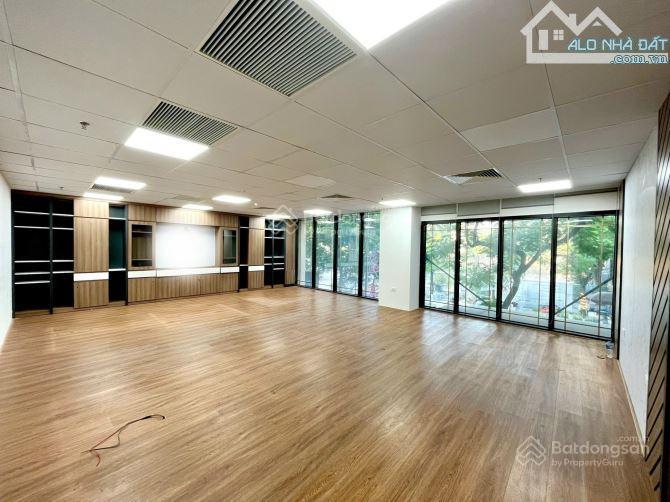 Cho thuê văn phòng ngay khu goldmark city hồ tùng mậu dt 65m2, giá 8tr8
