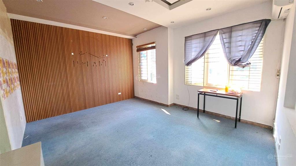 Cho thuê văn phòng ngay khu goldmark city hồ tùng mậu dt 65m2, giá 8tr8