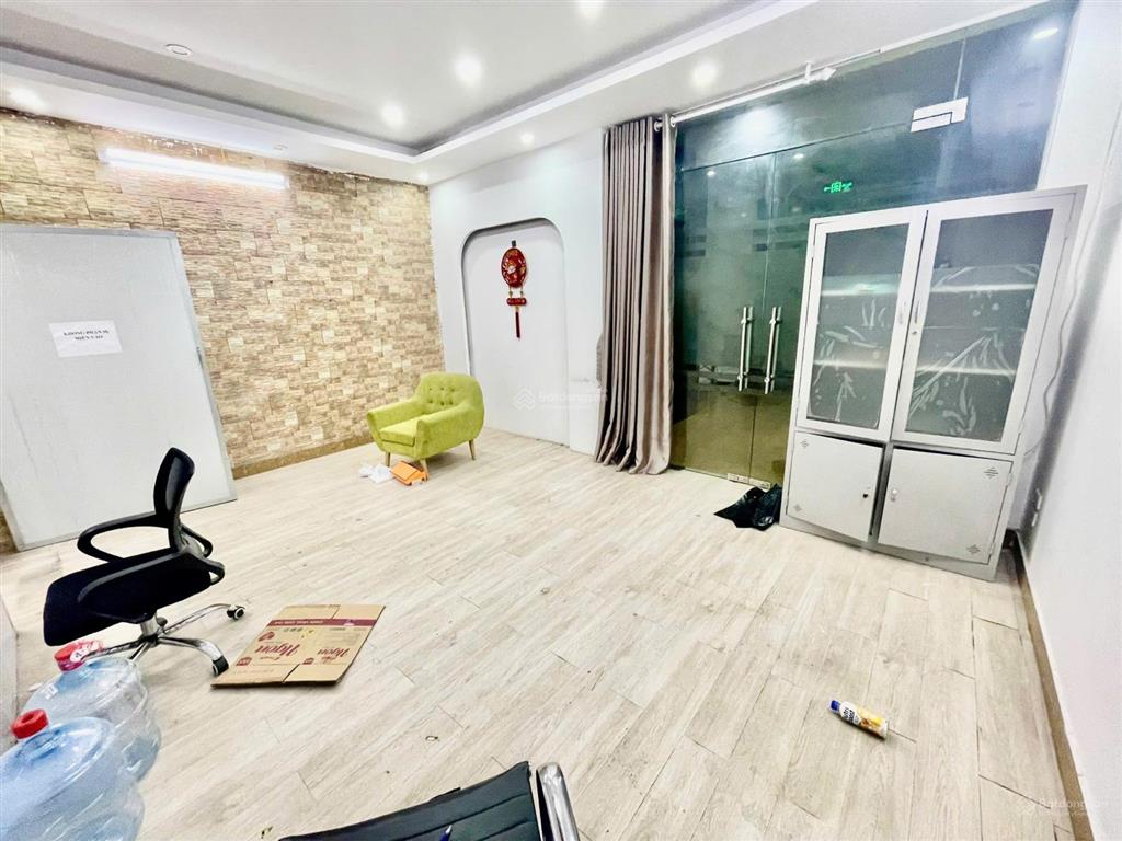 Cho thuê văn phòng ngay khu goldmark city hồ tùng mậu dt 65m2, giá 8tr8