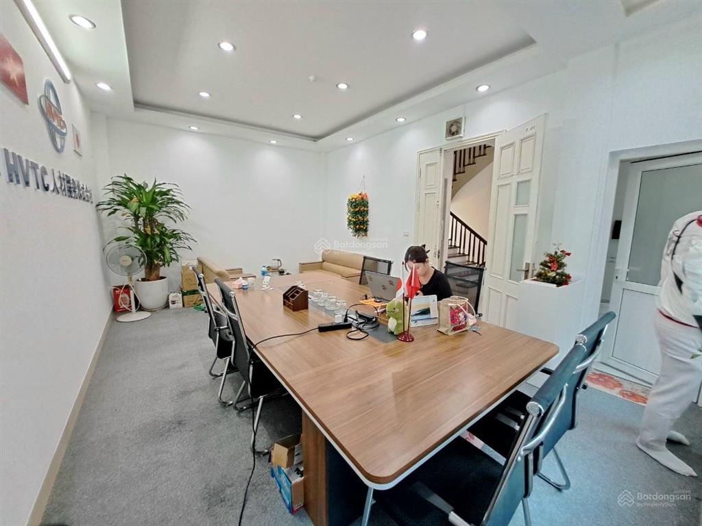 Cho thuê văn phòng phạm tuấn tài diện tích 70m2 giá thuê 12tr