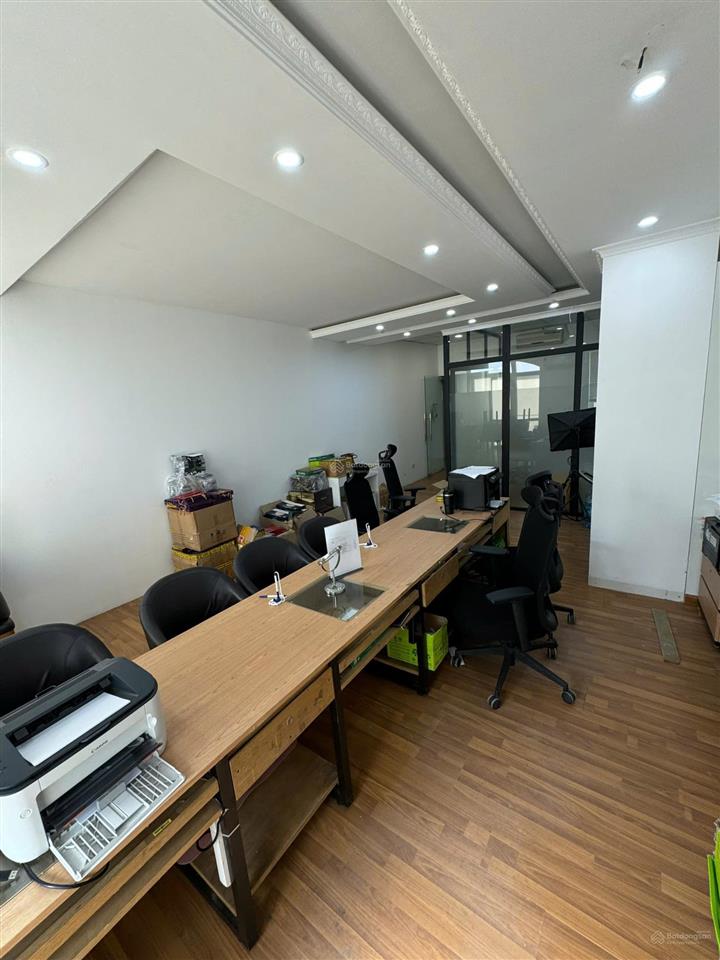 Cho thuê văn phòng 65m2 giá thuê 9 triệu chính chủ