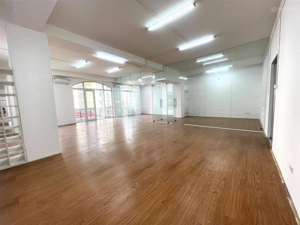 Cho thuê văn phòng 65m2 giá thuê 9 triệu chính chủ