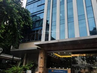Cho thuê văn phòng duy tân 135m2 full kính và đồ giá thuê 25tr/th rẻ nhất quận