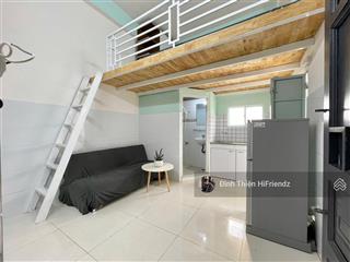 Cho thuê phòng trọ có gác  cửa sổ nội thất cơ bản  thang máy và ba vệ  ngay etown cộng hoà