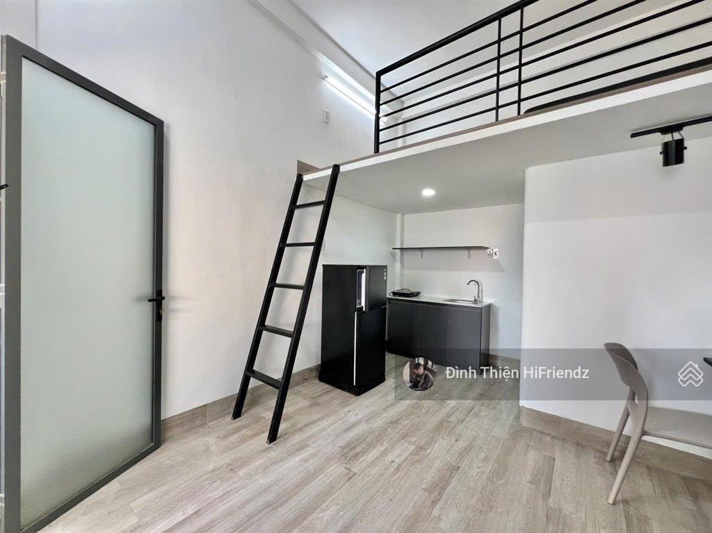 Cho thuê duplex cửa sổ trời  full nt không giới hạn người ở  khu sân bay ngay đường yên thế