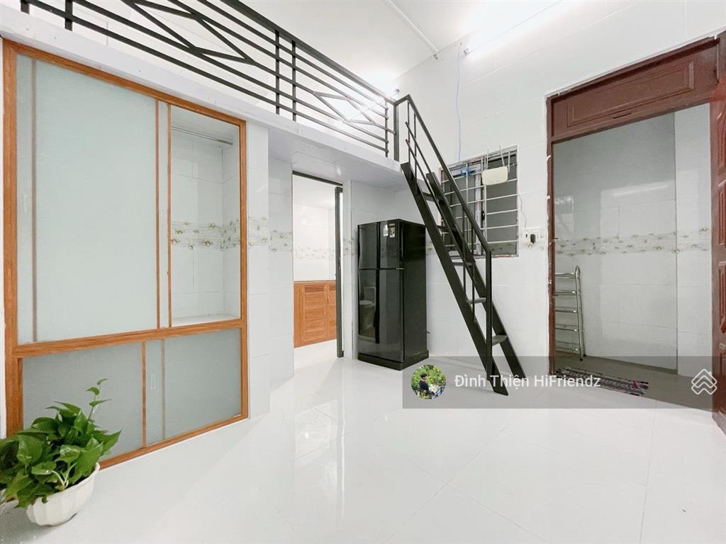 Cho thuê phòng trọ có gác ở được 4 người khu bạch đằng gần công viên gia định.  0354 176 ***
