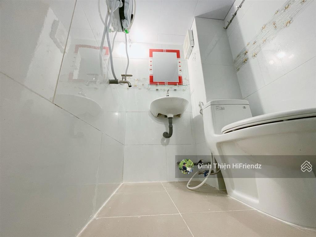 Cho thuê phòng trọ có gác ở được 4 người khu bạch đằng gần công viên gia định.  0354 176 ***