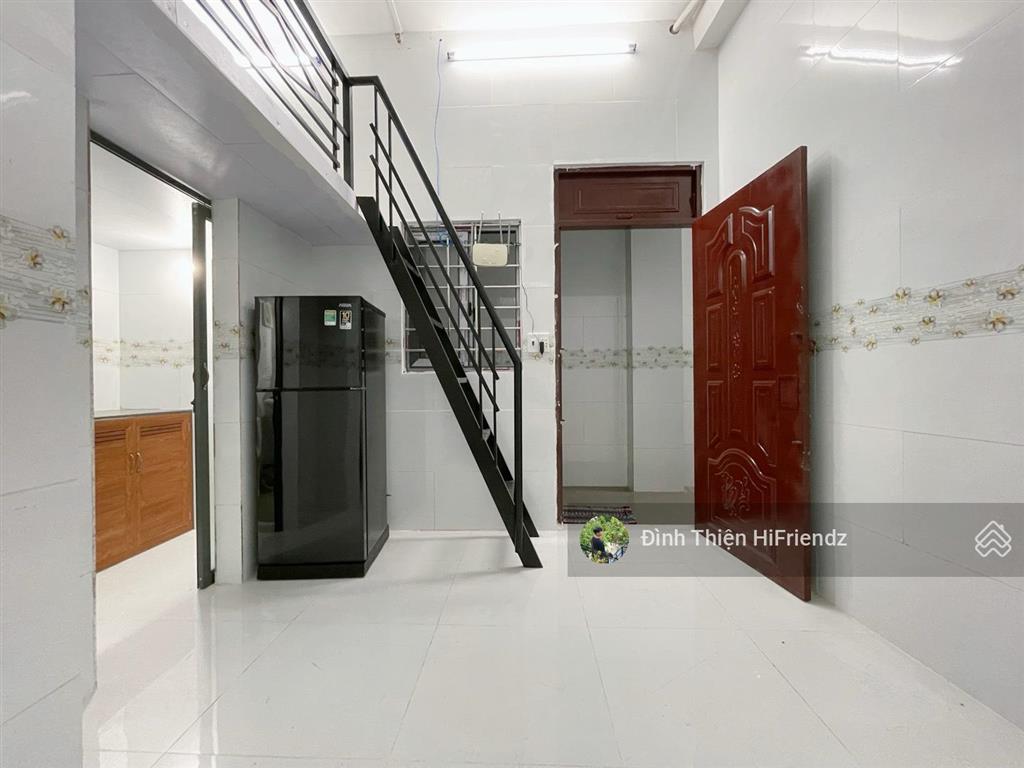 Cho thuê phòng trọ có gác ở được 4 người khu bạch đằng gần công viên gia định.  0354 176 ***