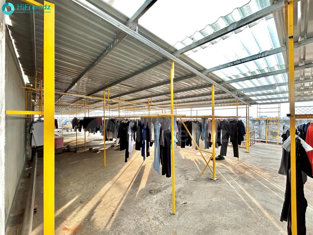 Cho thuê phòng gác cao 1m8  thang máy bảo vệ 24/24  ngay lê văn sỹ gần q3 q10 q1