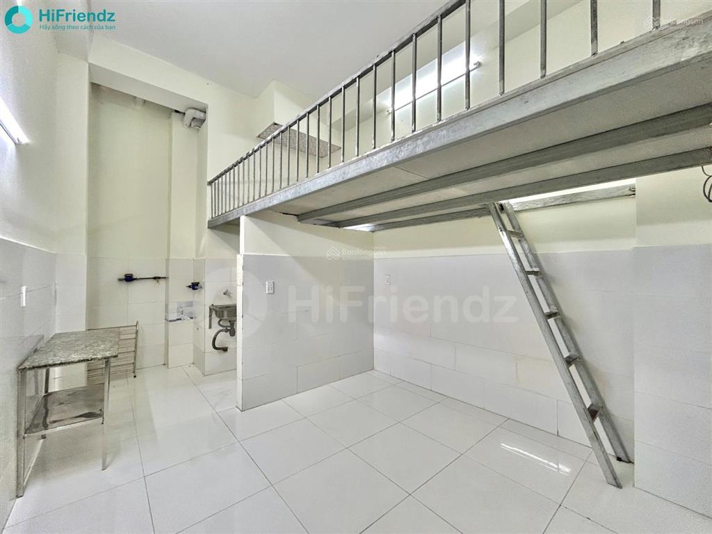 Cho thuê phòng gác cao 1m8  thang máy bảo vệ 24/24  ngay lê văn sỹ gần q3 q10 q1