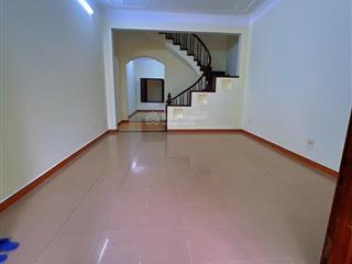 Siêu hiếm  vị trí mặt hồ  ô tô  kinh doanh  ở sướng  thoáng trước sau. vị trí siêu đẹp