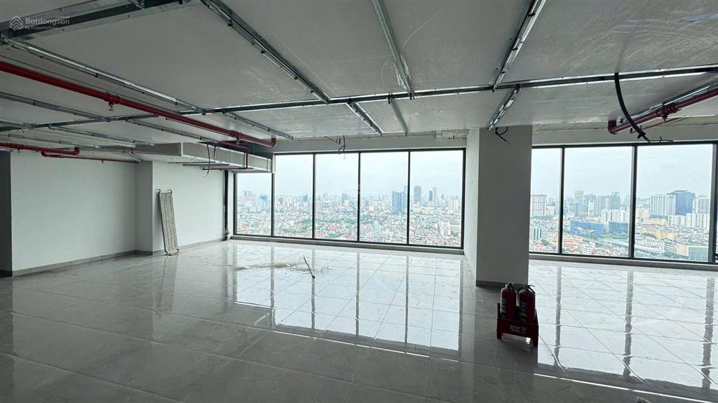 Giao bán văn phòng hạng a 144m² view toàn thành phố, chỉ 55 triệu/m², vị trí vàng, sinh lời cao