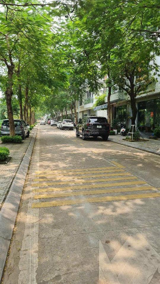 Bán nhà khu đô thị tây mỗ, dt 100m2, 4 tầng, mặt tiền 5m, giá 17,8 tỷ