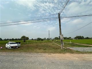 Bán 04 thửa đất trống hơn 800 m2 (100% đất ở đô thị) tại tt hậu nghĩa, huyện đức hoà, long an.