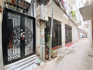 Cực ngon. toà chdt trương định 18 phòng kk dòng tiền 80tr/tháng thang máy nhập gần báchkinhxây .