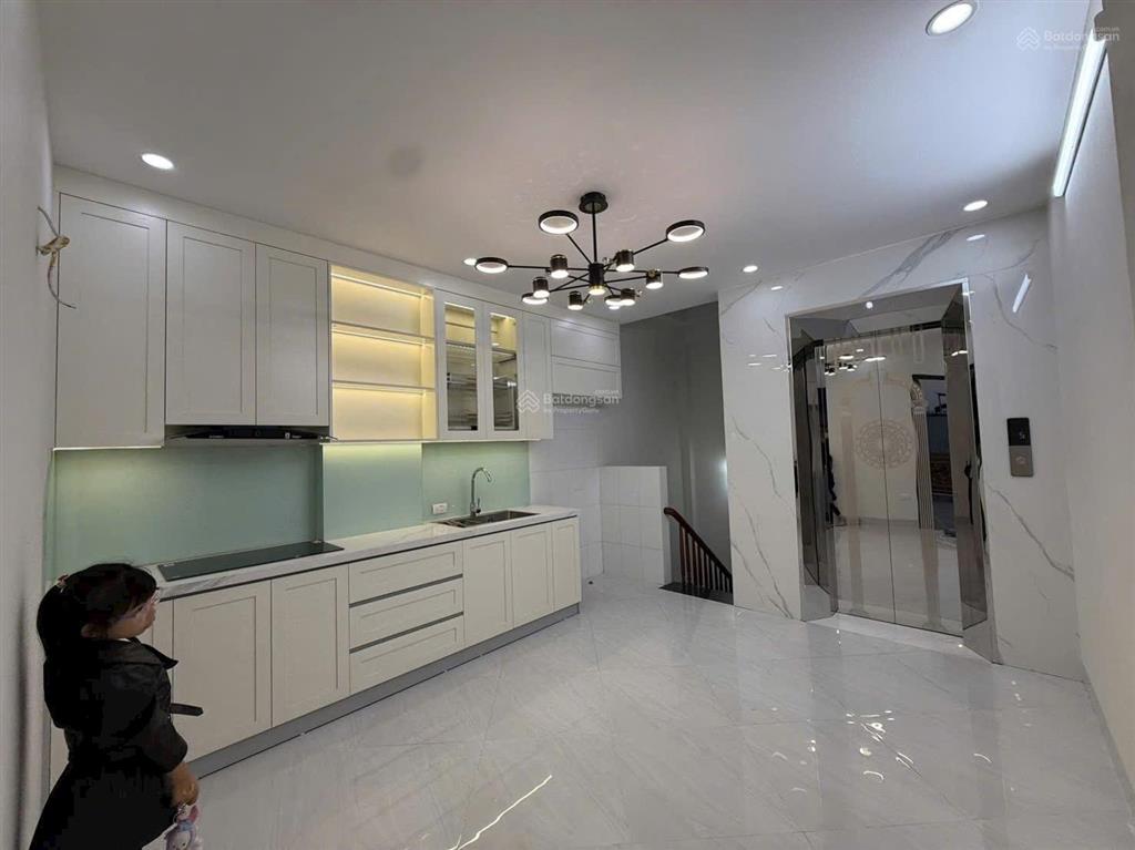 Cực hiếm. 1 căn duy nhất, kinh doanh, thang máy, ô tô tránh phố tân mai 42m2 có 10,9 tỷ tiện ích