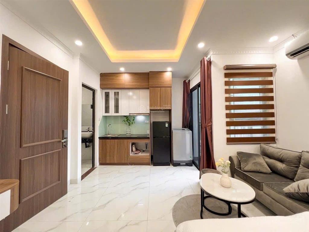 Bán tòa ccmn hoàng mai 102m2 6 tầng 17 phòng dòng tiền 55tr/tháng, dòng tiền 55tr/ th, pccc đủ