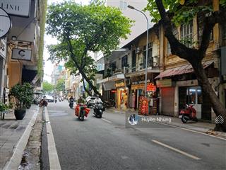 Bán nhà mặt phố quận hai bà, dt 60m , tặng nhà 3 tầng, kd hoặc mới quá đẹp. nhô 30 tỷ có bớt