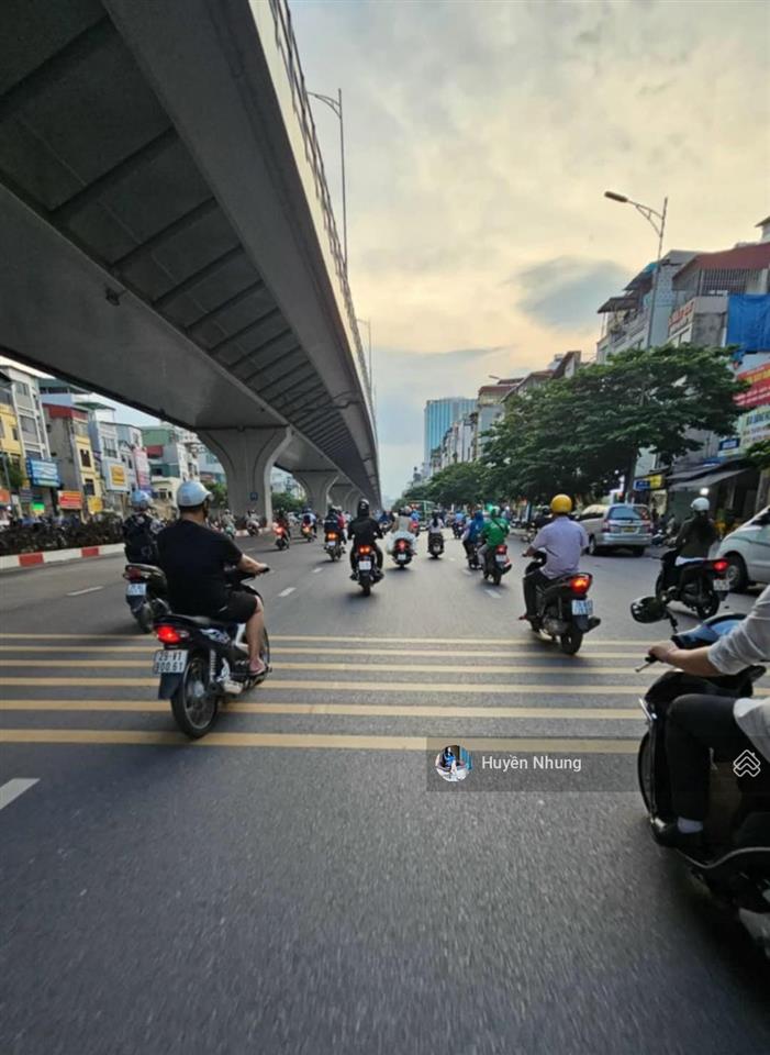 Bán đất mặt phố q. hai bà, mặt tiền siêu khủng, hiếm bán, 280m* 10m, giá tốt , sẵn gpkd