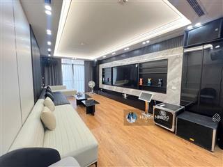 Siêu phẩm nguyễn văn cừ  7 tầng thang máy  full nội thất cao cấp  gara ô tô 7 chỗ  sát mặt phố