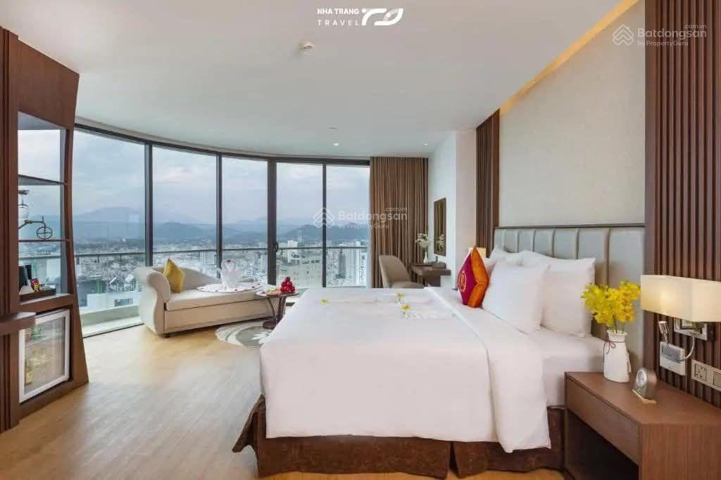 Bán khách sạn 5 sao nha trang 2915m², 42 tầng, mt 70m, 2000 tỷ. chủ cần chuyển nhượng khách sạn 5
