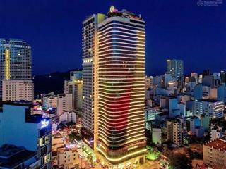 Bán khách sạn 5 sao nha trang 2915m2, 42tầng, mt 70m, 2000 tỷ. chủ cần chuyển nhượng khách sạn 5
