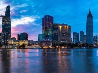 Bán chuyển nhượng tổ hợp văn phòng khách sạn 6 6000m, 43 tâng, mặt tiền 200m, 28000 tỷ