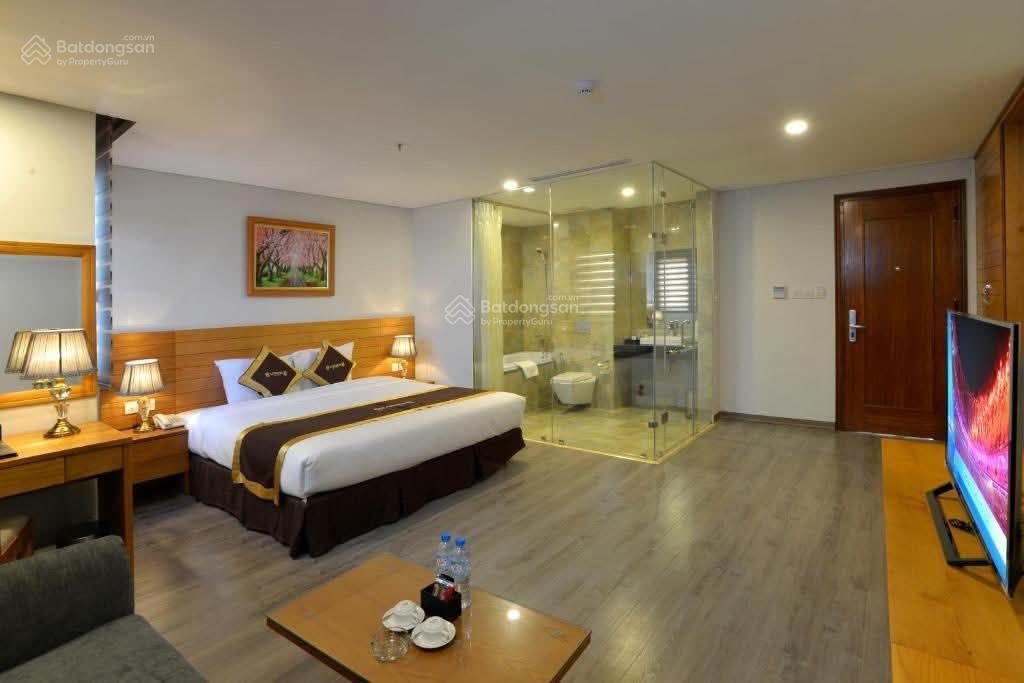(vip) bán khách sạn đẳng cấp 4 sao phố trần thái tông 285m2, 15 tầng, mt 10m, 310 tỷ  cầu giấy