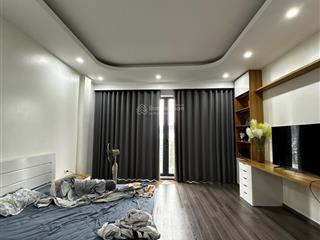 Cần bán nhà láng hạ, 3 bước chân ra mặt phố, nhà đẹp ở ngay, 35m2 x 6 tầng x 4pn