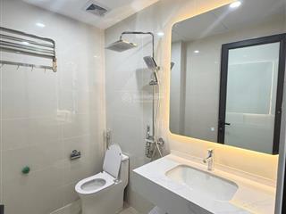 Cần bán nhà phố đặng văn ngữ, ngõ nông rộng, gần phố, gần hồ, nội thất hiện đại, 35m2x5 tầng