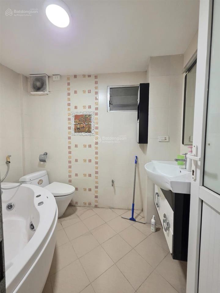 Nhỏ xinh hiếm có phố thái hà, trước nhà rộng 3m, ngõ thông kd, 3 bước chân ra phố, nhà 37m2x4,5t