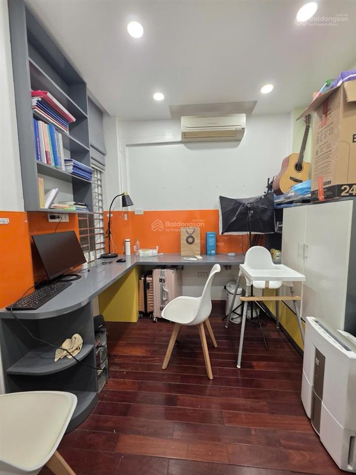 Nhỏ xinh hiếm có phố thái hà, trước nhà rộng 3m, ngõ thông kd, 3 bước chân ra phố, nhà 37m2x4,5t