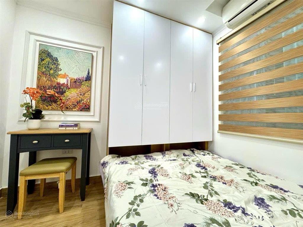 Cần bán nhà đẹp phố thái hà 3 bước chân ra phố, kết nối các tuyến chùa bộc hoàng cầu, láng hạ, 42m2