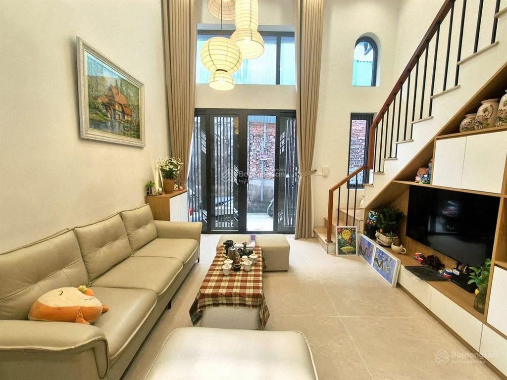 Cần bán nhà phố láng trung, ba bước chân ra phố ô tô tránh, nhà đẹp ở ngay, ngõ thông, 38m2x5t