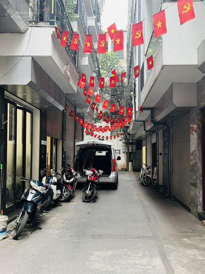 Bán nhà bồ đề 52m2, 4 ngủ chỉ 13.2 tỷ, full nội thất ôtô vào nhà, gần hồ điều hòa 3 phút sang phố