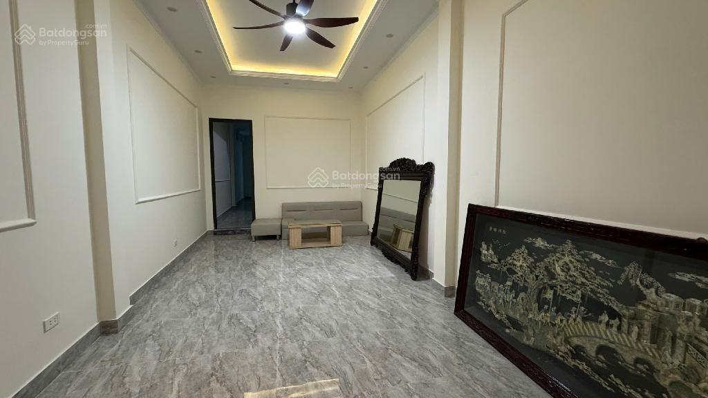 74m2,4 tầng nguyễn văn cừ ôtô, thông hồng tiến gần trường học 123,ko thiếu gìsang phố 3 phút